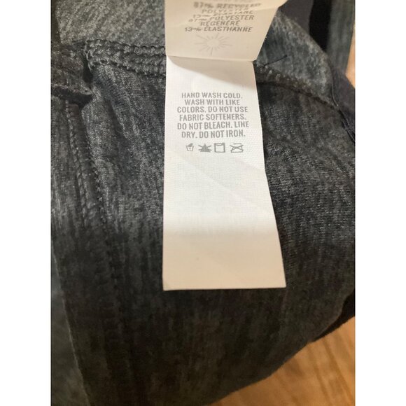 NWT Offline By Aerie The Hugger Longline Racerback Charcoal Sports Bra   Size Sm - Picture 12 of 12